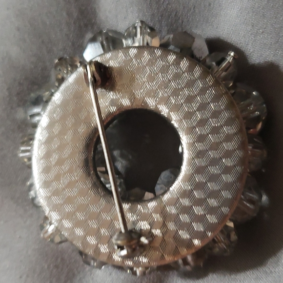 ❤️5/$25 Vintage Aurora Borealis Beaded Brooch Pin - Picture 5 of 5